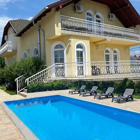 Royal Villa Balatonfured Ngoại thất bức ảnh