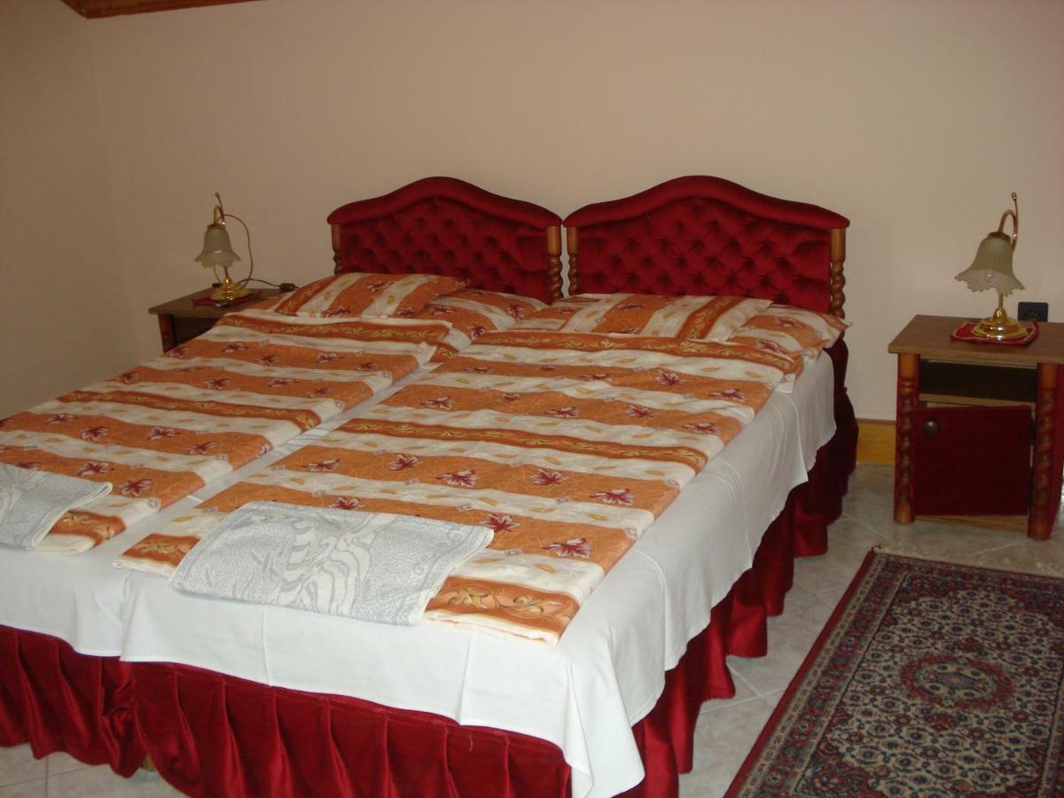 Royal Villa Balatonfured Ngoại thất bức ảnh